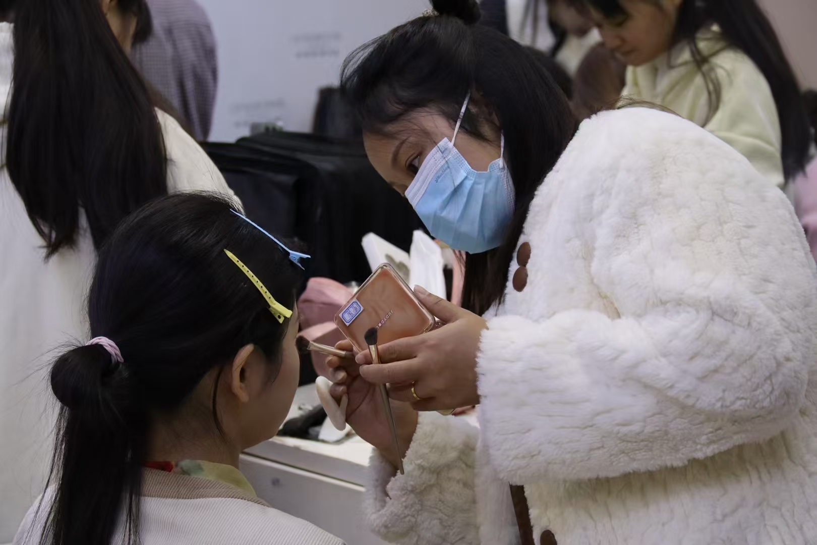 公布东莞强烈推荐的美妆跟妆化妆职业培训学校十大排名一览